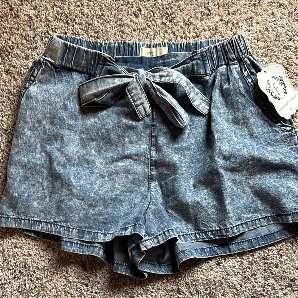 T2 Love Blue Jean Shorts with Elastic Waistband